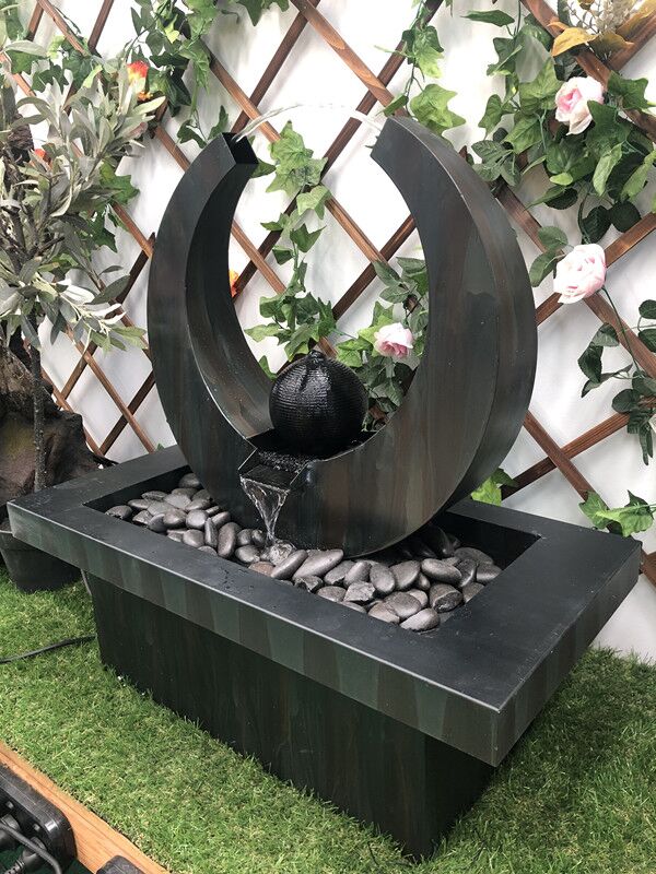 MCLST139+Metal+Fountain+with+Light Crescent Moon